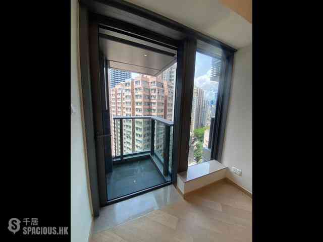 Shek Tong Tsui - Novum West 07