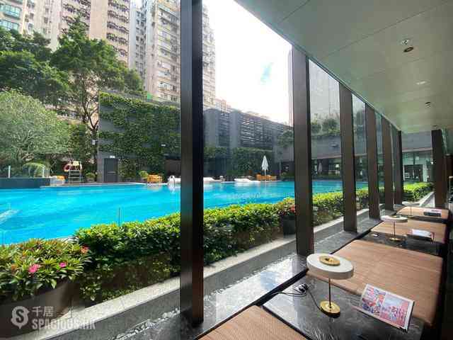 Shek Tong Tsui - Novum West 13