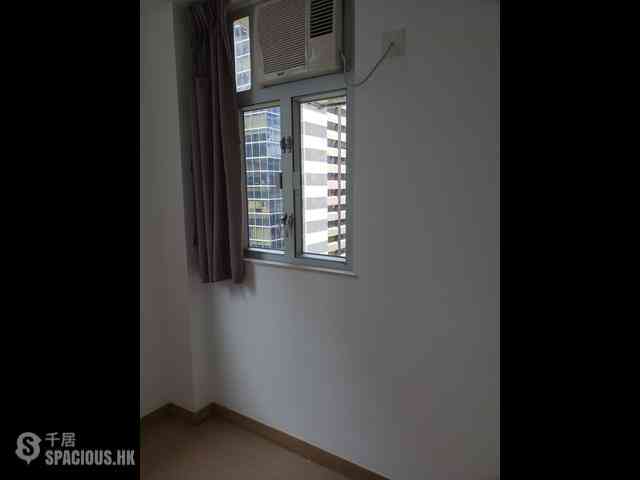Wan Chai - Hay Wah Building 09
