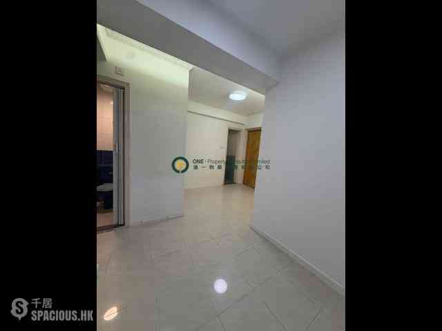 Shek Tong Tsui - Wah Ming Centre 03