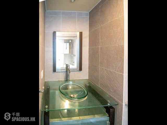 Mid Levels West - Rowen Court 08