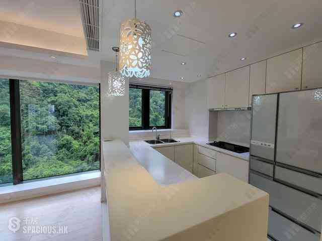 Mid Levels Central - Tavistock II 03