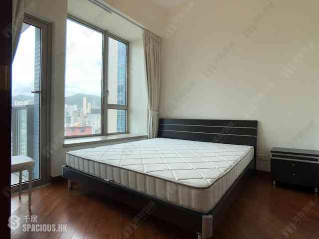 Wan Chai - The Avenue Phase 2 Block 1 05