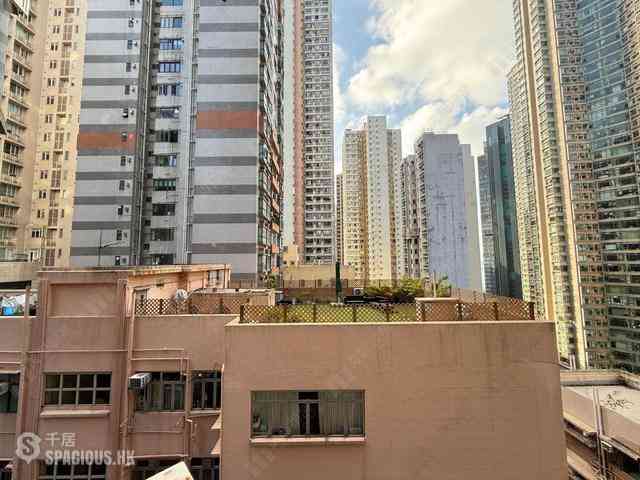Mid Levels Central - The Icon 05