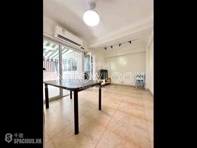 Tsim Sha Tsui - Tat Wing Court 02