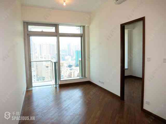 Wan Chai - The Avenue Phase 2 01