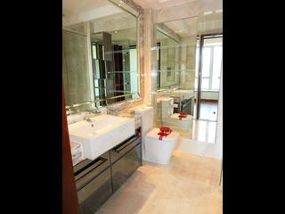 Wan Chai - The Avenue Phase 2 06