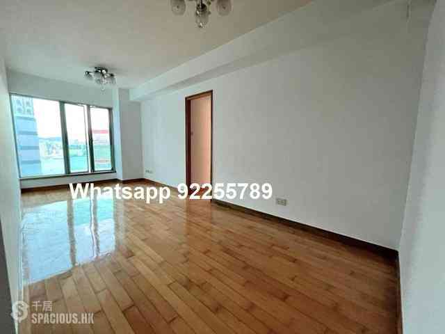 Sheung Wan - Queen's Terrace 01