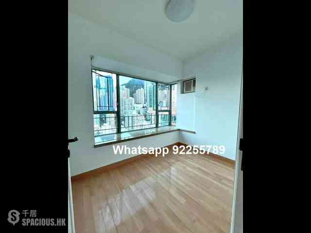 Sheung Wan - Queen's Terrace 07
