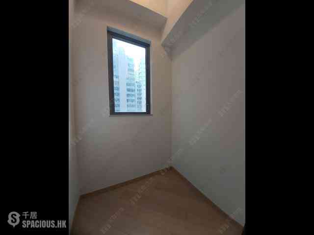 Shek Tong Tsui - Novum West 05