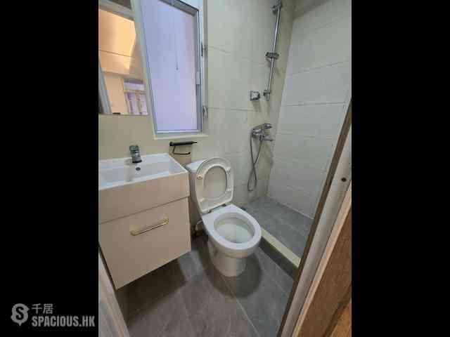 Wan Chai - Hay Wah Building Block B 05
