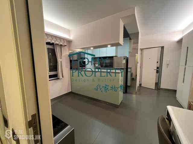Sheung Wan - On Wing Building 02