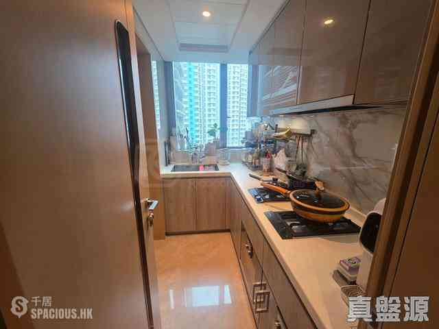 Cheung Sha Wan - Grand Victoria Phase 2 Grand Victoria II 01