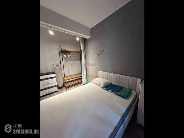 Sheung Wan - Kam Fai House 01