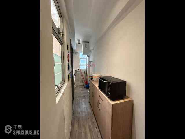 Sheung Wan - Kam Fai House 11