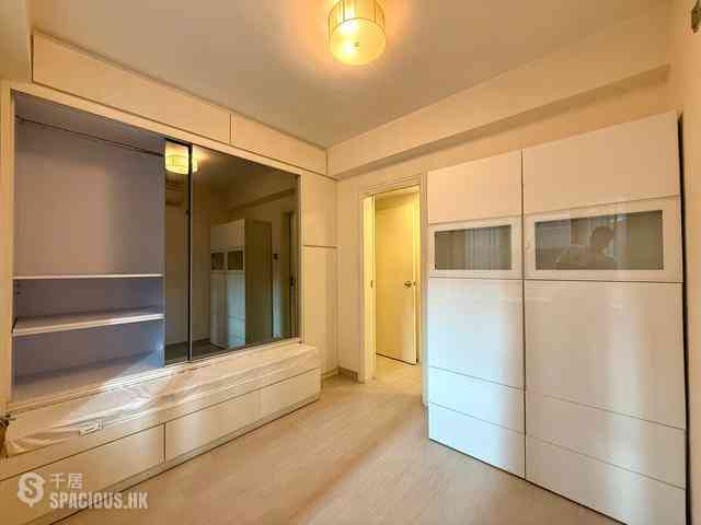 Mid Levels Central - Goldwin Heights 08