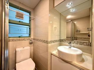 Mid Levels Central - Goldwin Heights 12