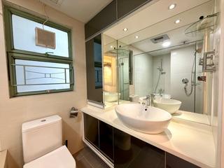 Mid Levels Central - Goldwin Heights 06