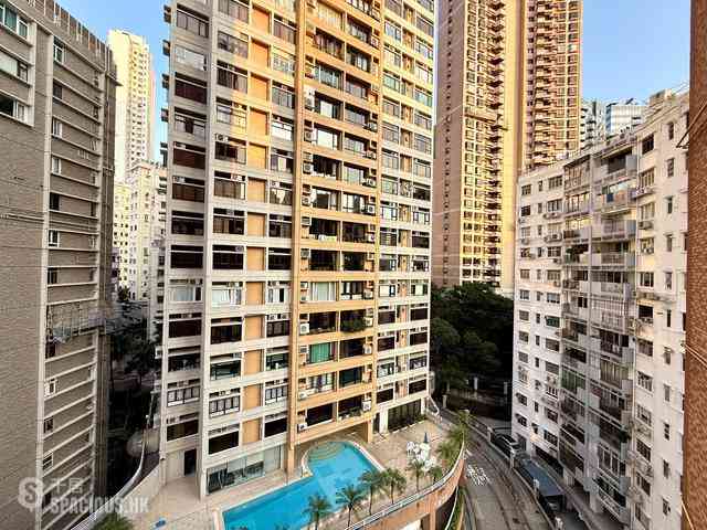 Mid Levels West - Elegant Garden 01