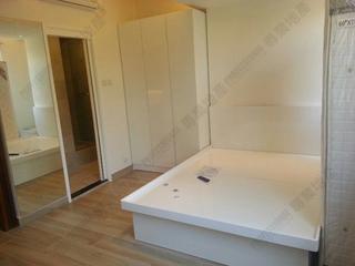 Soho - 20A-22, Aberdeen Street 03