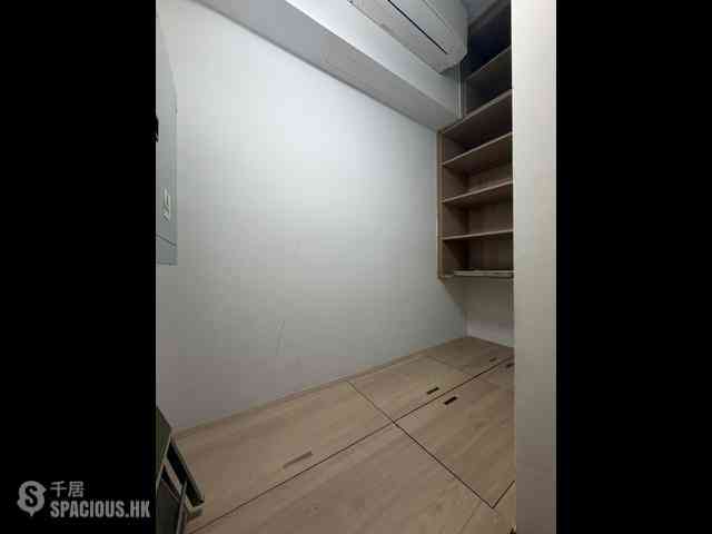 Wong Chuk Hang - The Southside Phase 2 La Marina Tower 1A 17