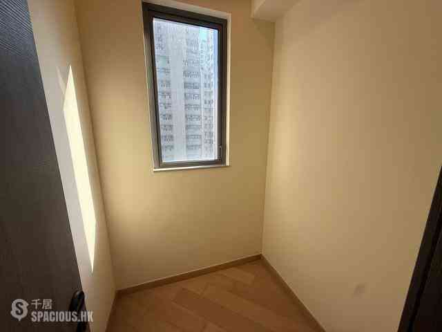 Shek Tong Tsui - Novum West 12