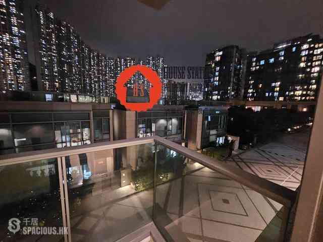 Tseung Kwan O - Capri 01
