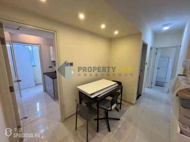 Mid Levels West - Bonanza Court 01