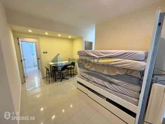 Mid Levels West - Bonanza Court 02