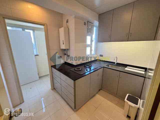 Mid Levels West - Bonanza Court 03
