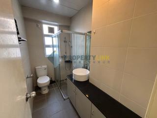 Mid Levels West - Bonanza Court 04