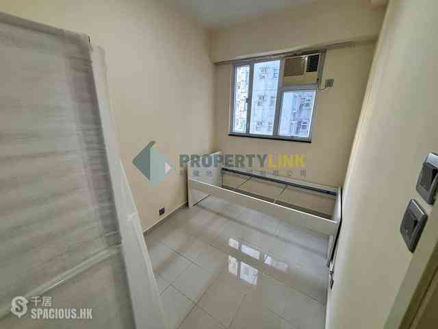 Mid Levels West - Bonanza Court 06