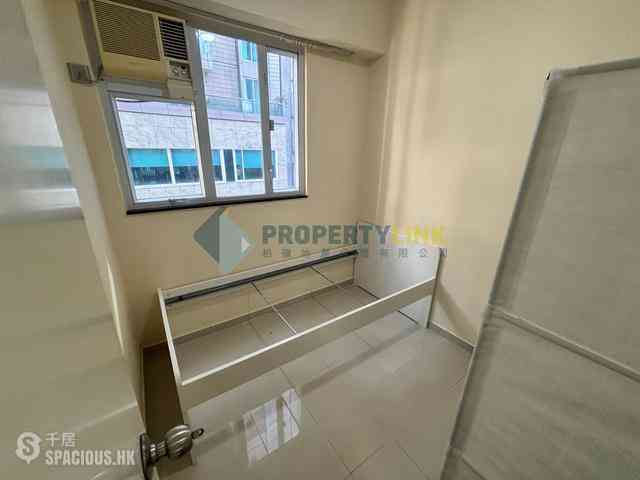 Mid Levels West - Bonanza Court 08