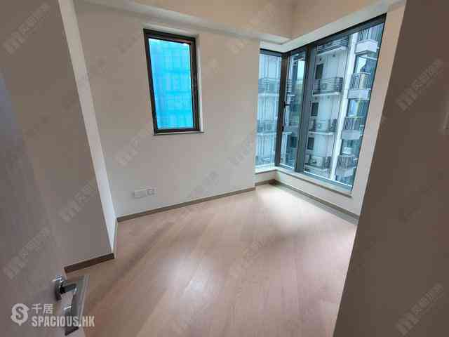 Wong Chuk Hang - The Southside Phase 1 Southland Tower 2B 07