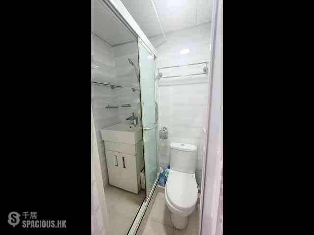 North Point - Hung Fuk Building 04