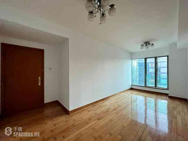 Sheung Wan - Queen's Terrace 04