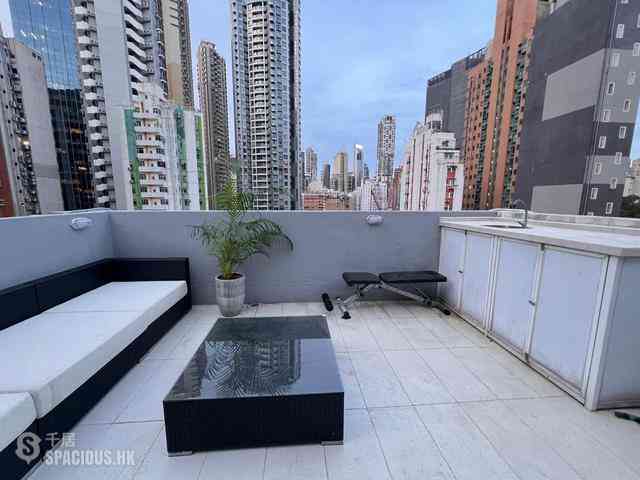 Wan Chai - Kin On House 02