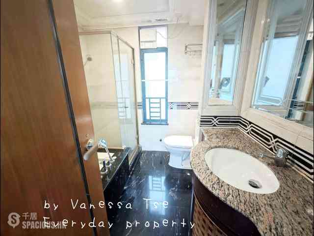 Clear Water Bay - Hillview Court 09
