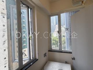 Mid Levels West - Bonanza Court 04