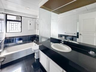 Mid Levels Central - The Grand Panorama 07