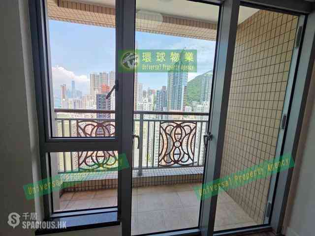 Kennedy Town - The Merton Tower 3 04
