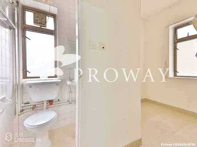 Mid Levels East - Bamboo Grove 11