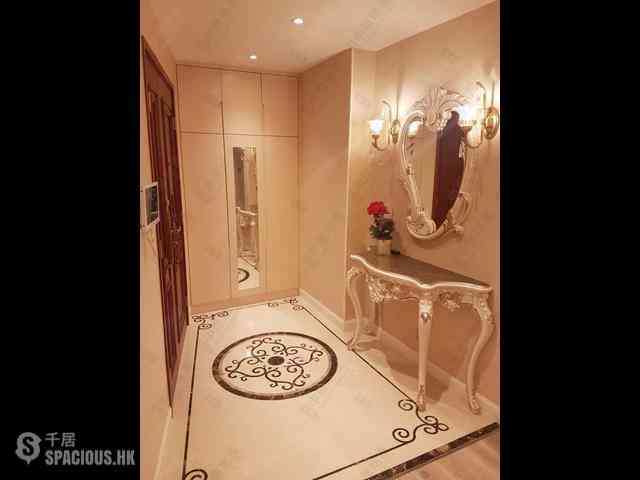 Mid Levels Central - Regal Crest 01