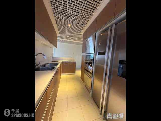 Tai Tam - Hong Kong Parkview Parkview Corner Block 17 06