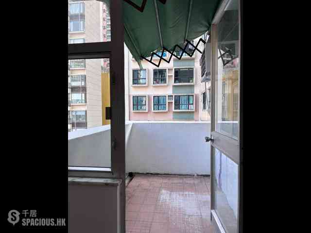 Soho - King Ho Building 01