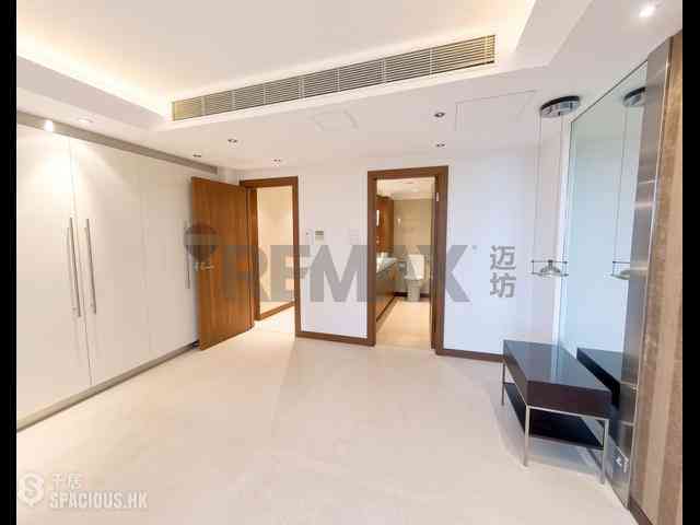 Repulse Bay - Royal Garden 13