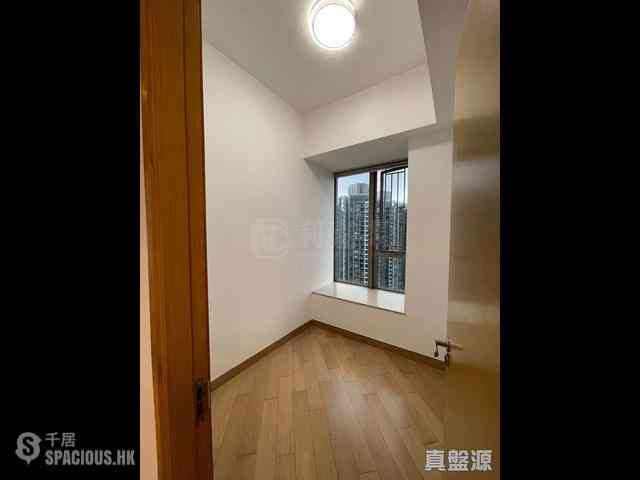 Tseung Kwan O - The Wings The Wings Block 7 07