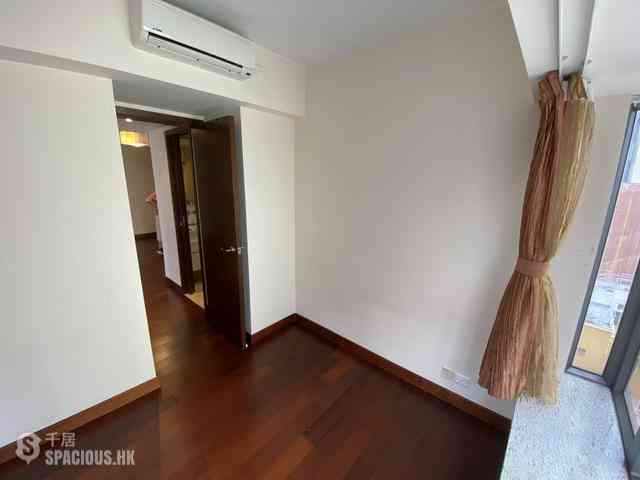 Wan Chai - The Morrison 13