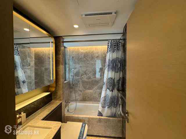 Wong Chuk Hang - The Southside Phase 2 La Marina Tower 2A 06