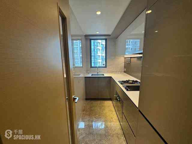 Wong Chuk Hang - The Southside Phase 2 La Marina Tower 2A 07